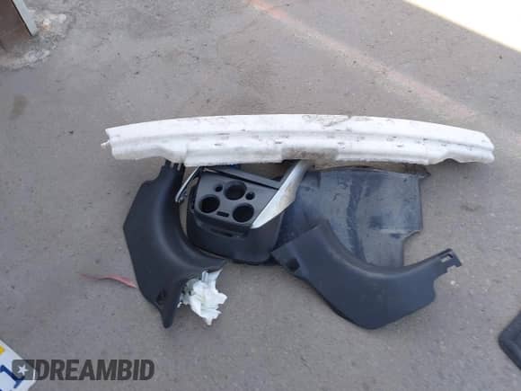 2015 Nissan Note S Plus with VIN 3N1CE2CP9FL413178, listed as a IAAI auction lot 43002342 with Not provided miles and . Bid and sale history available at DreamBid. Image 12.