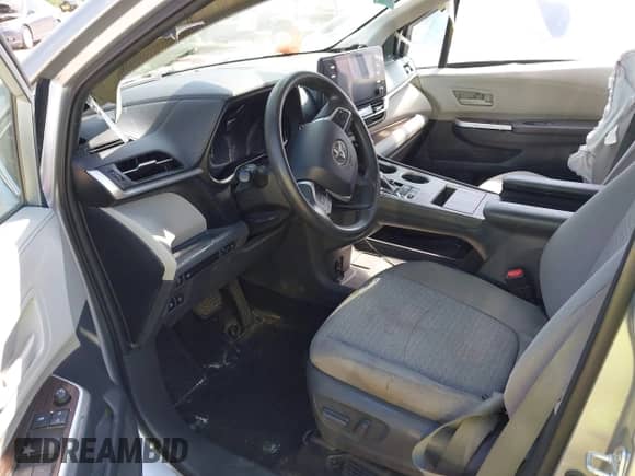 2021 Toyota Sienna LE with VIN 5TDBSKFC6MS020739, listed as a IAAI auction lot 42680138 with 162,547 mi miles and . Bid and sale history available at DreamBid. Image 5.