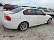 2011 BMW 3 Series 328i с VIN WBAPH7C5XBE677048, выставлен на аукционе Copart как лот 64285325 с пробегом 112 112 миль миль и Списание • Salvage title. История ставок и продаж доступна на DreamBid. Изображение 3.
