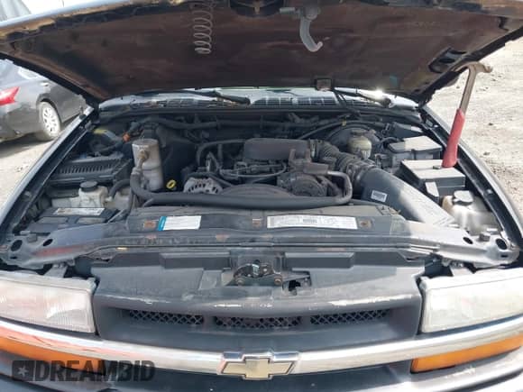 2000 Chevrolet Blazer LT с VIN 1GNDT13W8Y2381912, выставлен на аукционе IAAI как лот 42083991 с пробегом 69 983 миль миль и . История ставок и продаж доступна на DreamBid. Изображение 10.