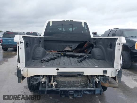 2019 Ford F-250 XL с VIN 1FT7W2BT9KEG16186, выставлен на аукционе IAAI как лот 42130900 с пробегом 120 519 миль миль и . История ставок и продаж доступна на DreamBid. Изображение 17.