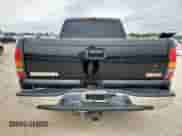 2005 GMC Sierra 1500 SLT z VIN 2GTEC13T351132464, wystawiony jako Copart lot #56866705 z przebiegiem 206 367 mil mil oraz Szkoda całkowita • Salvage title. Historia ofert i sprzedaży dostępna na DreamBid. Obrazek 6.