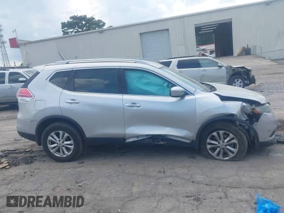 2015 Nissan Rogue SL с VIN 5N1AT2MV9FC924940, выставлен на аукционе IAAI как лот 43010765 с пробегом 133 956 миль миль и . История ставок и продаж доступна на DreamBid. Изображение 13.