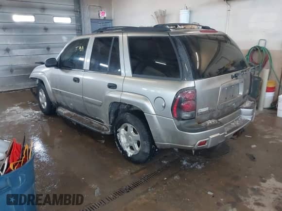 2002 Chevrolet TrailBlazer LT with VIN 1GNDT13S922212566, listed as a IAAI auction lot 41572883 with 91,914 mi miles and . Bid and sale history available at DreamBid. Image 3.