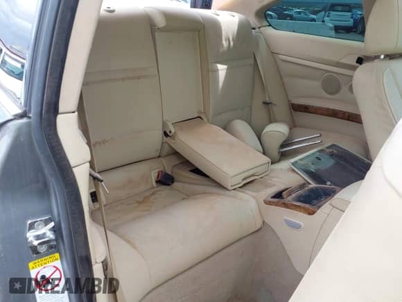 2007 BMW 3 Series 328i с VIN WBAWB33557PV70636, выставлен на аукционе IAAI как лот 42671894 с пробегом Не указан миль и . История ставок и продаж доступна на DreamBid. Изображение 8.