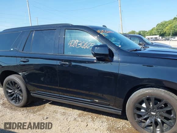 2023 Cadillac Escalade 4WD Sport с VIN 1GYS4FKL1PR552467, выставлен на аукционе IAAI как лот 42936665 с пробегом 18 546 миль миль и . История ставок и продаж доступна на DreamBid. Изображение 12.
