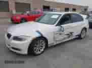 2011 BMW 3 Series 328i с VIN WBAPH5G59BNM75221, выставлен на аукционе IAAI как лот 43402293 с пробегом 155 551 миль миль и . История ставок и продаж доступна на DreamBid. Изображение 2.
