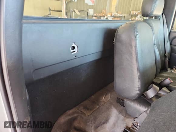 2000 Chevrolet Silverado 1500 с VIN 1GCEC14W3YE331252, выставлен на аукционе Copart как лот 66261715 с пробегом 128 454 миль миль и Списание • Salvage title. История ставок и продаж доступна на DreamBid. Изображение 10.