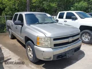 2007 Chevrolet Silverado 1500 1LT с VIN 2GCEC13C971715091, выставлен на аукционе IAAI как лот 42739346 с пробегом 284 827 миль миль и . История ставок и продаж доступна на DreamBid. Изображение 1.