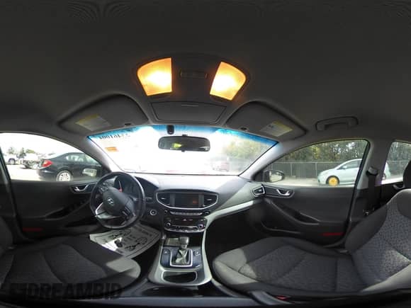 2018 Hyundai Ioniq SEL z VIN KMHC75LC9JU066421, wystawiony jako IAAI lot #43461004 z przebiegiem 142 373 mil mil oraz . Historia ofert i sprzedaży dostępna na DreamBid. Obrazek 20.