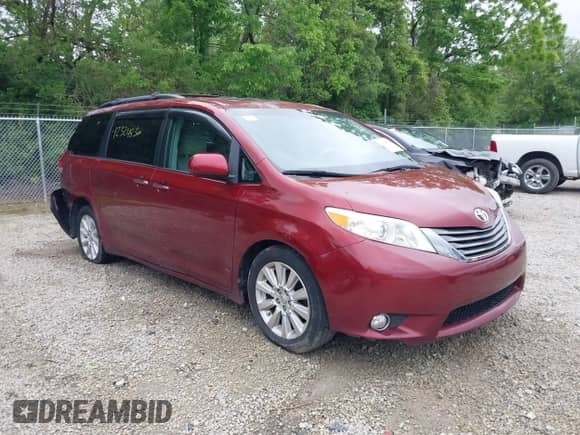 2012 Toyota Sienna XLE with VIN 5TDDK3DCXCS033249, listed as a IAAI auction lot 42324830 with 181,012 mi miles and . Bid and sale history available at DreamBid. Image 1.