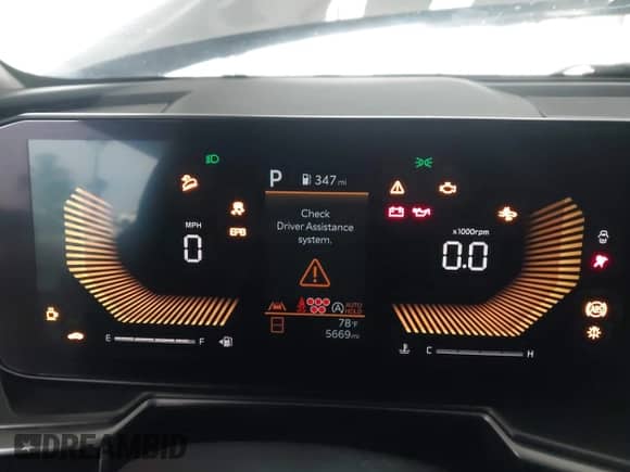 2025 Kia Sorento S z VIN 5XYRL4JC7SG351127, wystawiony jako IAAI lot #43171772 z przebiegiem 5 669 mil mil oraz . Historia ofert i sprzedaży dostępna na DreamBid. Obrazek 7.