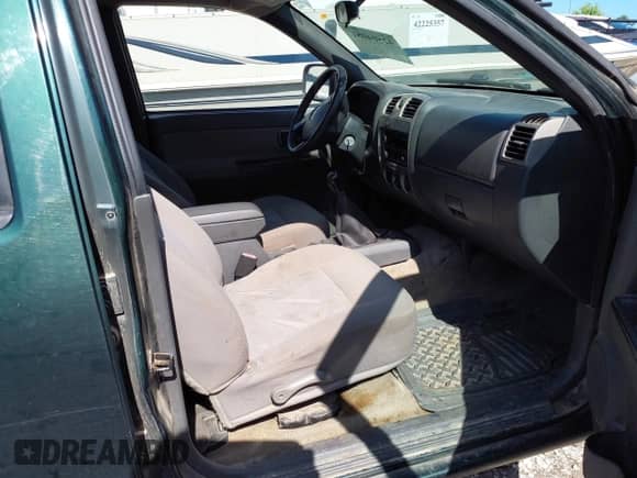 2005 Chevrolet Colorado 1SB LS Z85 z VIN 1GCCS138758272827, wystawiony jako IAAI lot #42504081 z przebiegiem 225 400 mil mil oraz . Historia ofert i sprzedaży dostępna na DreamBid. Obrazek 5.