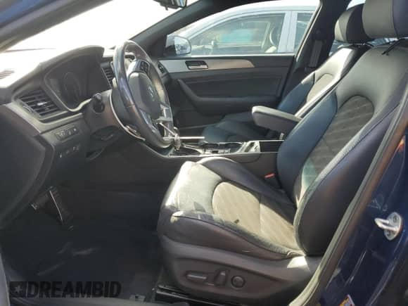 2019 Hyundai Sonata SEL с VIN 5NPE34AF1KH733347, выставлен на аукционе Copart как лот 85313475 с пробегом 91 213 миль миль и На запчасти • Non repairable. История ставок и продаж доступна на DreamBid. Изображение 7.