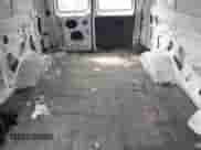 2003 Ford Econoline Cargo z VIN 1FTNE24223HC04321, wystawiony jako IAAI lot #42015261 z przebiegiem 183 098 mil mil oraz . Historia ofert i sprzedaży dostępna na DreamBid. Obrazek 8.