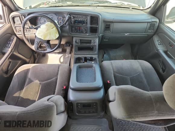 2005 GMC Sierra 1500 SLE z VIN 2GTEK13T951280718, wystawiony jako Copart lot #68005585 z przebiegiem 177 042 mil mil oraz Szkoda całkowita • Salvage title. Historia ofert i sprzedaży dostępna na DreamBid. Obrazek 8.