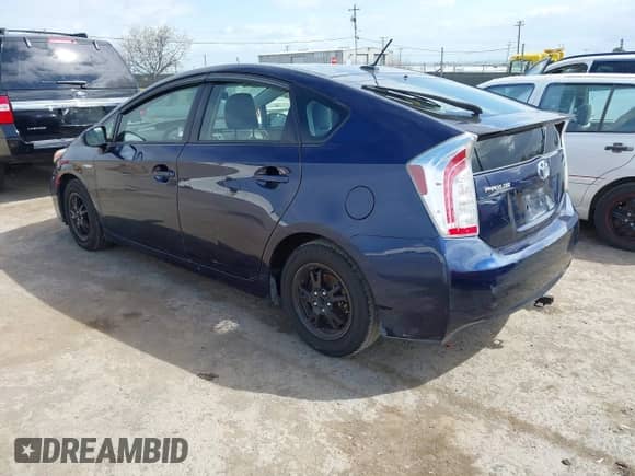 2015 Toyota Prius Four with VIN JTDKN3DU4F0443298, listed as a IAAI auction lot 41896720 with 288,809 mi miles and . Bid and sale history available at DreamBid. Image 3.