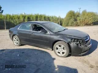 2010 Chevrolet Malibu 1LS с VIN 1G1ZB5EBXAF195363, выставлен на аукционе Copart как лот 71854795 с пробегом 126 437 миль миль и Чистый • Clean title. История ставок и продаж доступна на DreamBid. Изображение 4.