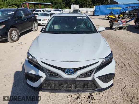 2023 Toyota Camry Hybrid SE with VIN 4T1S31AK8PU047880, listed as a Copart auction lot 84550705 with 75,409 mi miles and Clean title. Bid and sale history available at DreamBid. Image 5.