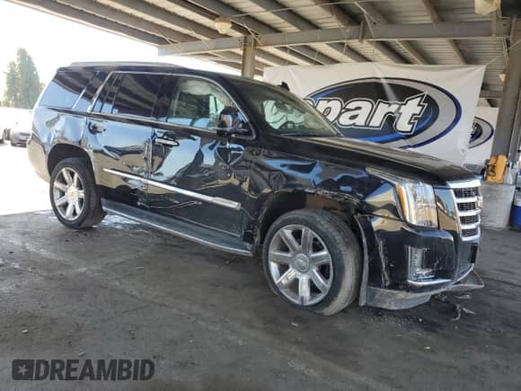 2018 Cadillac Escalade Luxury with VIN 1GYS4BKJ7JR331941, listed as a Copart auction lot 68380065 with 85,565 mi miles and Salvage title. Bid and sale history available at DreamBid. Image 4.