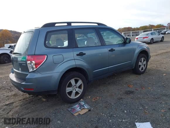 2010 Subaru Forester X with VIN JF2SH6BC3AH917014, listed as a IAAI auction lot 43577097 with 167,640 mi miles and . Bid and sale history available at DreamBid. Image 4.