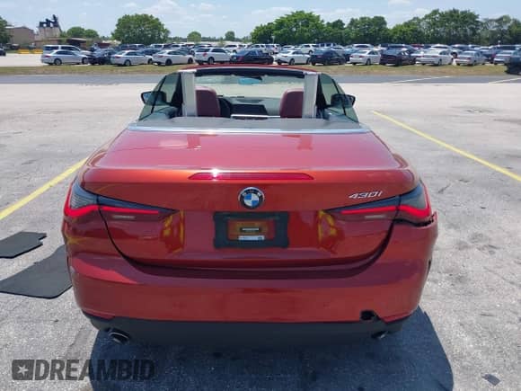 2023 BMW 4 Series 430i with VIN WBA23AT09PCL39301, listed as a IAAI auction lot 42217555 with 39,648 mi miles and . Bid and sale history available at DreamBid. Image 16.