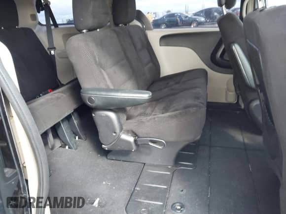2014 Dodge Grand Caravan SE 30th Anniversary with VIN 2C4RDGBG5ER187800, listed as a IAAI auction lot 41785046 with 59,348 mi miles and . Bid and sale history available at DreamBid. Image 8.