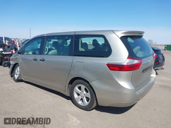 2017 Toyota Sienna L z VIN 5TDZZ3DC6HS799116, wystawiony jako IAAI lot #41977791 z przebiegiem 88 760 mil mil oraz . Historia ofert i sprzedaży dostępna na DreamBid. Obrazek 3.