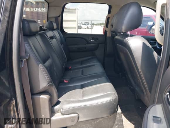 2008 GMC Sierra 1500 SLE1 с VIN 2GTEC13J681325825, выставлен на аукционе IAAI как лот 42911010 с пробегом 246 861 миль миль и . История ставок и продаж доступна на DreamBid. Изображение 8.