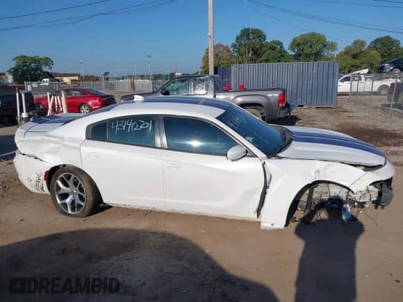 2016 Dodge Charger R/T with VIN 2C3CDXCT4GH180559, listed as a IAAI auction lot 43140301 with 135,638 mi miles and . Bid and sale history available at DreamBid. Image 14.