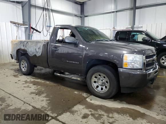 2010 Chevrolet Silverado 1500 Work Truck с VIN 1GCPKPE02AZ201387, выставлен на аукционе Copart как лот 70572665 с пробегом Не указан миль и На запчасти • Non repairable. История ставок и продаж доступна на DreamBid. Изображение 4.
