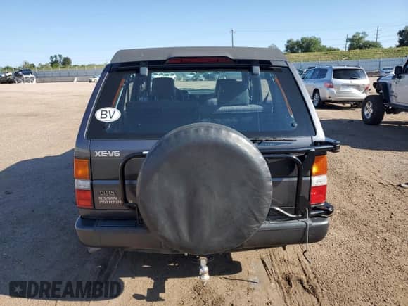 1993 Nissan Pathfinder SE с VIN JN8HD17Y9PW130492, выставлен на аукционе Copart как лот 71200895 с пробегом 141 131 миль миль и Списание • Salvage title. История ставок и продаж доступна на DreamBid. Изображение 6.