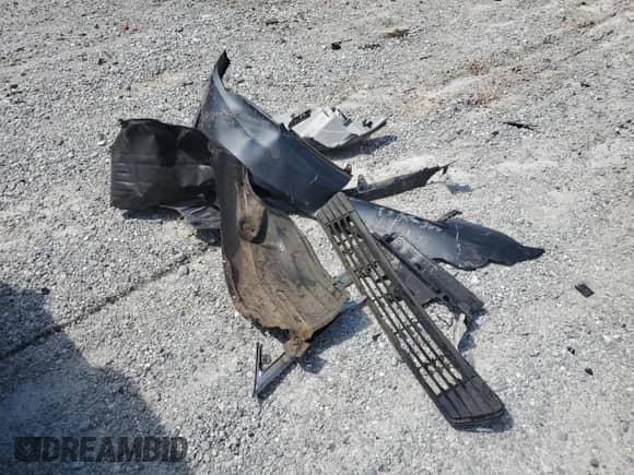 2014 Toyota Camry L with VIN 4T1BF1FK4EU765987, listed as a Copart auction lot 69086495 with 209,272 mi miles and Salvage title. Bid and sale history available at DreamBid. Image 12.