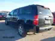 2012 Chevrolet Suburban LTZ z VIN 1GNSKKE75CR133445, wystawiony jako IAAI lot #41590306 z przebiegiem 203 592 mil mil oraz . Historia ofert i sprzedaży dostępna na DreamBid. Obrazek 3.