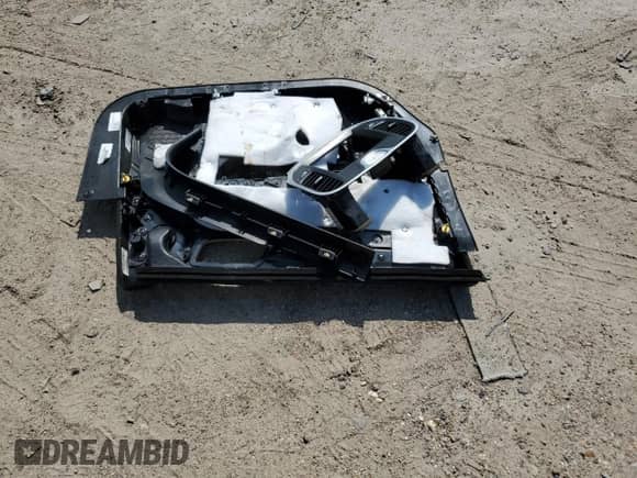 2015 Chrysler 300 Limited with VIN 2C3CCAAGXFH791782, listed as a Copart auction lot 71250075 with Not provided miles and Salvage title. Bid and sale history available at DreamBid. Image 12.