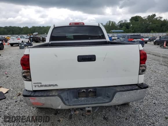 2007 Toyota Tundra SR5 z VIN 5TBET54187S455255, wystawiony jako Copart lot #70026895 z przebiegiem 244 902 mil mil oraz Szkoda całkowita • Salvage title. Historia ofert i sprzedaży dostępna na DreamBid. Obrazek 6.