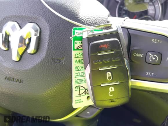 2021 Ram 1500 Big Horn z VIN 1C6RREFM2MN813439, wystawiony jako IAAI lot #43157753 z przebiegiem 52 195 mil mil oraz . Historia ofert i sprzedaży dostępna na DreamBid. Obrazek 11.