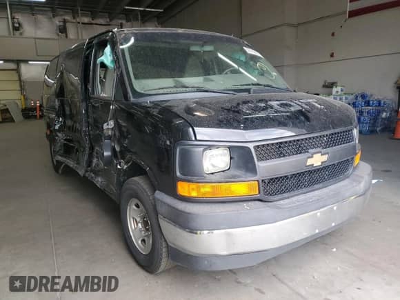 2017 Chevrolet Express Cargo с VIN 1GCWGBFF9H1259458, выставлен на аукционе Copart как лот 59742655 с пробегом 124 536 миль миль и Списание • Salvage title. История ставок и продаж доступна на DreamBid. Изображение 4.