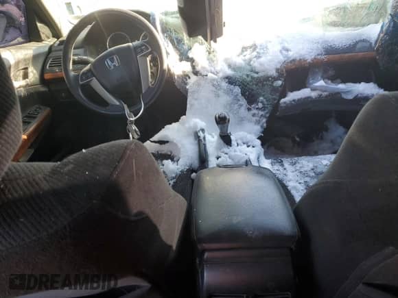 2012 Honda Accord EX z VIN 1HGCP2E76CA028301, wystawiony jako Copart lot #86142594 z przebiegiem 220 462 mil mil oraz Szkoda całkowita • Salvage title. Historia ofert i sprzedaży dostępna na DreamBid. Obrazek 8.