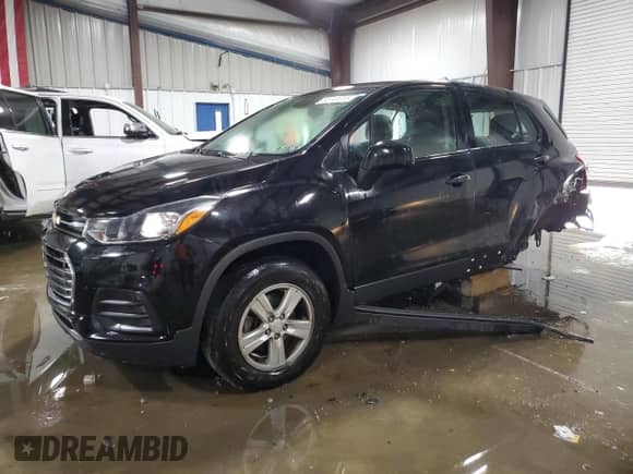 2019 Chevrolet Trax LS with VIN 3GNCJNSB3KL220736, listed as a Copart auction lot 80741315 with 109,417 mi miles and Salvage title. Bid and sale history available at DreamBid. Image 1.