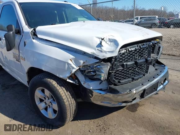 2020 Ram 1500 Tradesman с VIN 3C6JR6DT8LG272093, выставлен на аукционе IAAI как лот 41707230 с пробегом 52 453 миль миль и . История ставок и продаж доступна на DreamBid. Изображение 6.