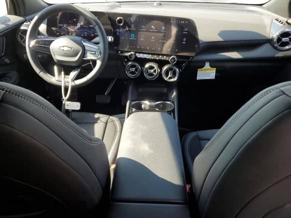 2024 Chevrolet Blazer EV eAWD LT с VIN 3GNKDBRJ2RS258862, выставлен на аукционе Copart как лот 74804534 с пробегом 3 миль миль и Списание • Salvage title. История ставок и продаж доступна на DreamBid. Изображение 8.
