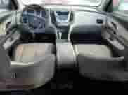 2010 Chevrolet Equinox LS z VIN 2CNALBEWXA6215488, wystawiony jako Copart lot #70020045 z przebiegiem 127 315 mil mil oraz Szkoda całkowita • Salvage title. Historia ofert i sprzedaży dostępna na DreamBid. Obrazek 8.