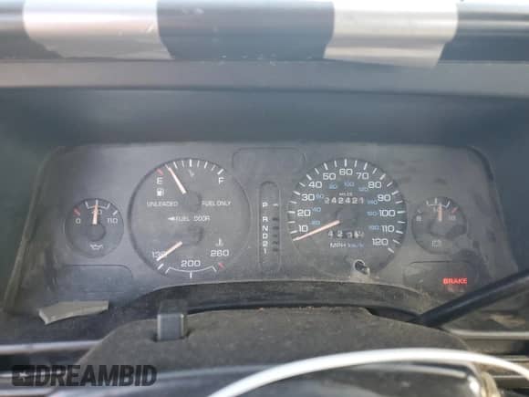 1996 Dodge 1500 z VIN 1B7HC16X9TS639393, wystawiony jako Copart lot #57412695 z przebiegiem 242 421 mil mil oraz Szkoda całkowita • Salvage title. Historia ofert i sprzedaży dostępna na DreamBid. Obrazek 9.