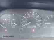 1998 Toyota Camry LE z VIN 4T1BG22K8WU369961, wystawiony jako IAAI lot #43373421 z przebiegiem 184 062 mil mil oraz . Historia ofert i sprzedaży dostępna na DreamBid. Obrazek 7.