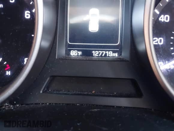 2017 Hyundai Santa Fe SE with VIN KM8SM4HF4HU236681, listed as a IAAI auction lot 42970965 with 127,719 mi miles and . Bid and sale history available at DreamBid. Image 16.