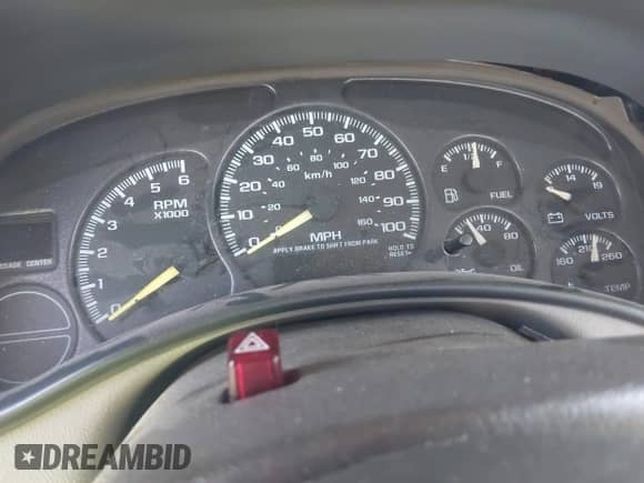 2000 GMC Sierra 1500 SLE z VIN 1GTEC19T0YZ300810, wystawiony jako IAAI lot #42471227 z przebiegiem Nie podano mil oraz . Historia ofert i sprzedaży dostępna na DreamBid. Obrazek 7.