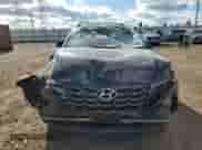 2024 Hyundai Tucson SEL z VIN 5NMJFCDE0RH368993, wystawiony jako Copart lot #71482335 z przebiegiem 18 173 mil mil oraz Szkoda całkowita • Salvage title. Historia ofert i sprzedaży dostępna na DreamBid. Obrazek 5.