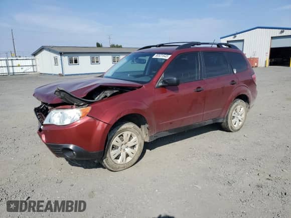 2009 Subaru Forester X z VIN JF2SH61609G718435, wystawiony jako Copart lot #80531645 z przebiegiem 157 278 mil mil oraz Szkoda całkowita • Salvage title. Historia ofert i sprzedaży dostępna na DreamBid. Obrazek 1.