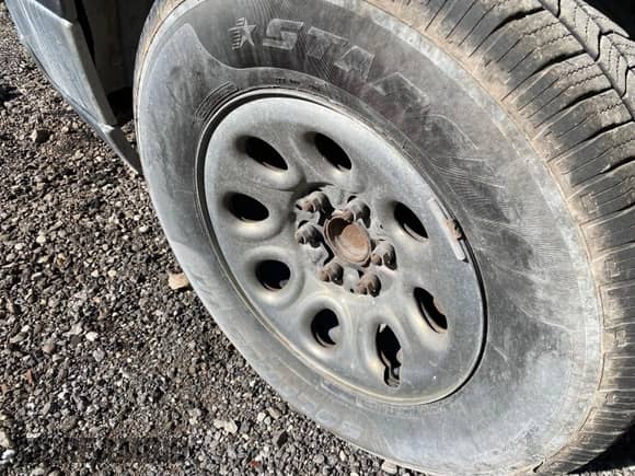 2006 Chevrolet Silverado 1500 Work Truck с VIN 1GCEC19V46Z222918, выставлен на аукционе IAAI как лот 43538270 с пробегом 208 200 миль миль и . История ставок и продаж доступна на DreamBid. Изображение 4.